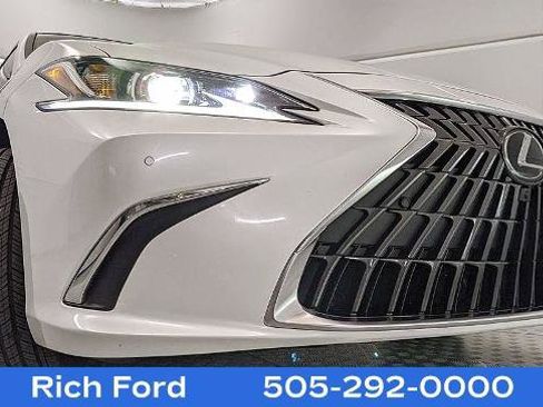 Used 2024 Lexus ES 350 Luxury w/ Accessory Package (Z1) image 22