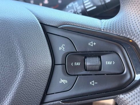 Used 2026 Chevrolet Trax LS FWD image 26