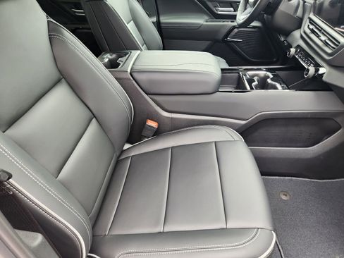 New 2026 Chevrolet Silverado EV LT AWD/4WD image 14