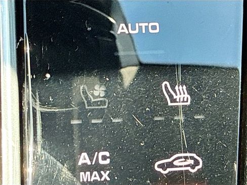 Used 2021 Porsche Cayenne S image 22