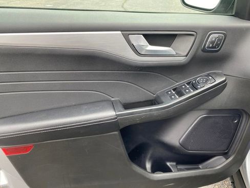 Used 2024 Ford Escape Platinum image 16