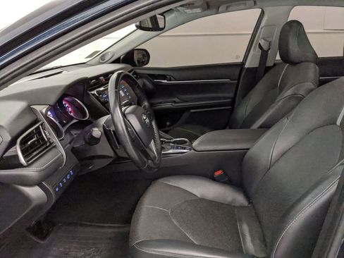 Used 2020 Toyota Camry XSE image 22