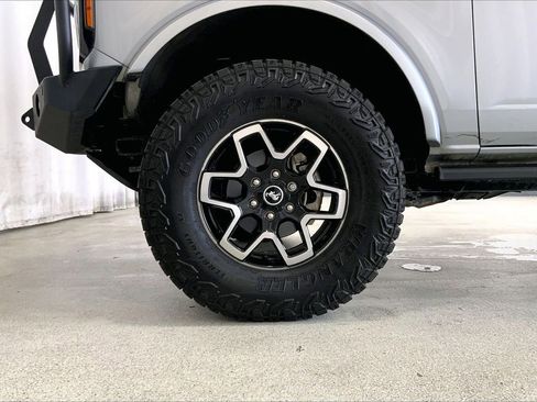 Used 2023 Ford Bronco Outer Banks AWD/4WD image 6