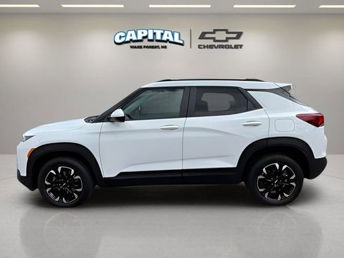 Used 2023 Chevrolet TrailBlazer LT w/ Convenience Package image 2