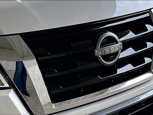 Used 2021 Nissan Armada Platinum w/ Captain's Chairs Package image 29