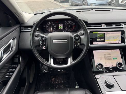 Used 2018 Land Rover Range Rover Velar S AWD/4WD image 26