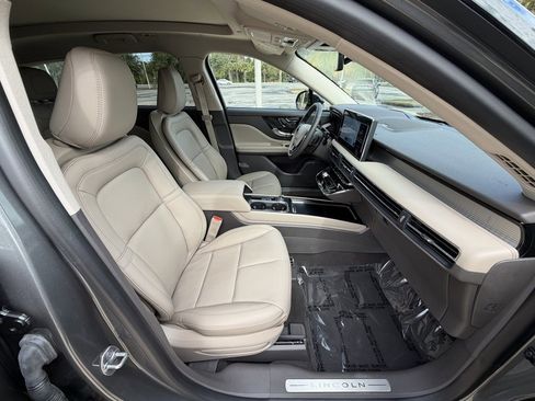 Used 2024 Lincoln Corsair Premiere w/ Equipment Group 102A image 33