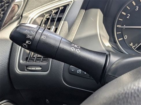 Used 2022 INFINITI Q50 Sensory image 25