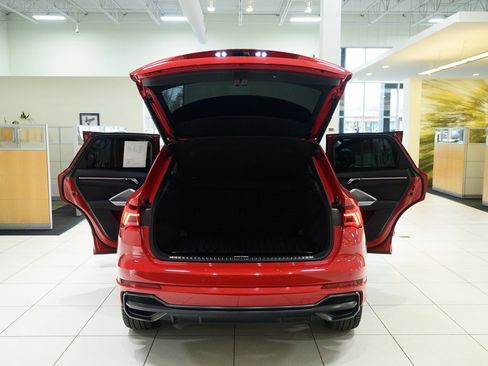 Used 2022 Audi Q3 2.0T Premium Plus image 17