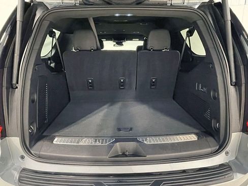 Used 2025 GMC Yukon XL Denali image 5