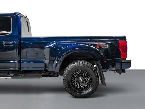 Used 2022 Ford F350 Lariat w/ Lariat Ultimate Package AWD/4WD image 12