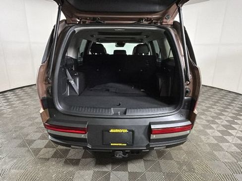 Used 2024 Hyundai Santa Fe Limited FWD image 27