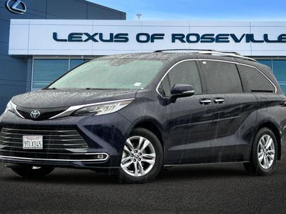 Used 2022 Toyota Sienna Limited