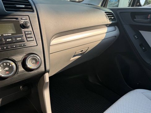 Used 2014 Subaru Forester 2.5i Premium w/ All-Weather Package AWD/4WD image 60