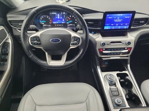 Used 2021 Ford Explorer XLT w/ Equipment Group 202A image 22