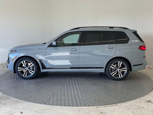 New 2026 BMW X7 xDrive40i w/ M Sport Package image 2
