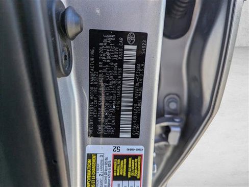 Used 2022 Toyota Camry SE image 29