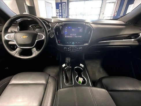 Used 2023 Chevrolet Traverse LT AWD/4WD image 21