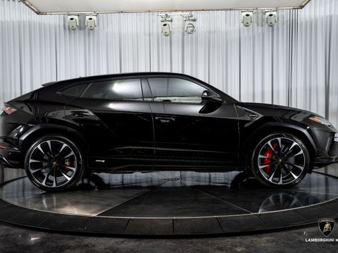 Used 2024 Lamborghini Urus S image 21