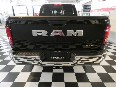 Used 2025 RAM 2500 Tradesman AWD/4WD image 6