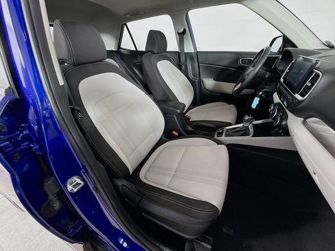 Used 2023 Hyundai Venue SEL w/ Cargo Package FWD image 34