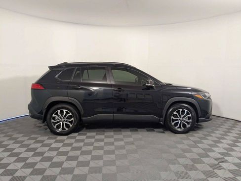 Used 2024 Toyota Corolla Cross AWD Hybrid image 4