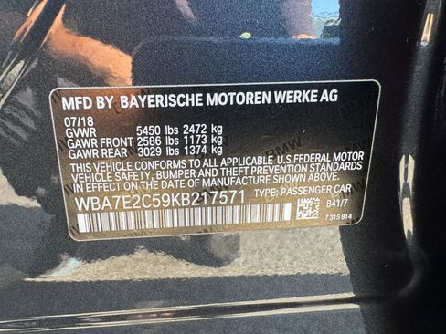 Used 2019 BMW 740i w/ M Sport Package RWD image 36