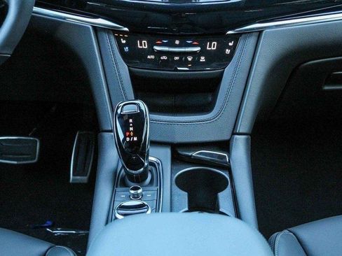 New 2025 Cadillac XT6 Sport image 8