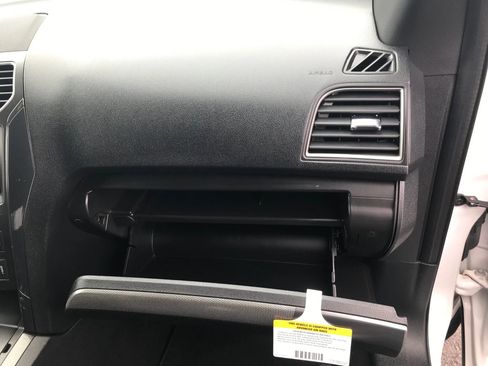 Used 2019 Ford Explorer XLT w/ Equipment Group 202A image 55