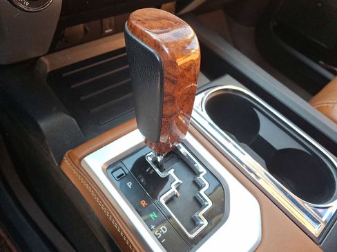 Used 2017 Toyota Tundra 1794 Edition image 12