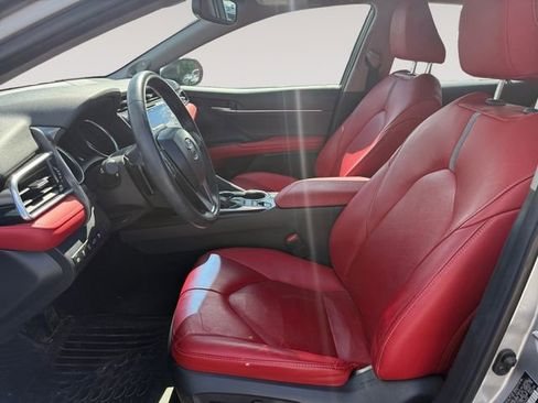 Used 2018 Toyota Camry XSE w/ Driver Assist Package FWD image 9