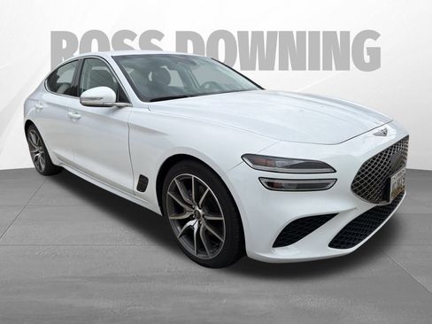Used 2023 Genesis G70 2.0T image 2