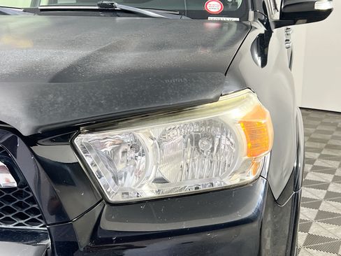 Used 2012 Toyota 4Runner SR5 RWD image 11