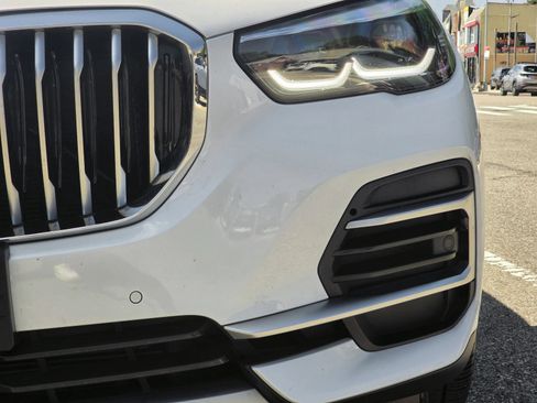 Used 2022 BMW X5 xDrive40i AWD/4WD image 12
