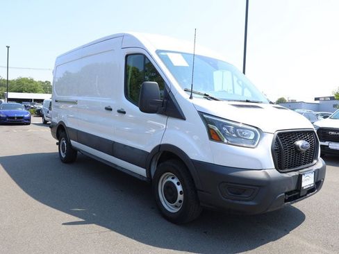 Used 2025 Ford Transit 250 148 Medium Roof RWD image 7
