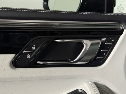 New 2026 Porsche Macan image 27