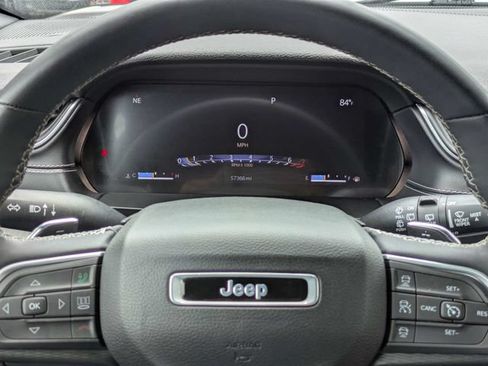 Used 2023 Jeep Grand Cherokee L Laredo AWD/4WD image 27