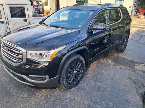 Used 2019 GMC Acadia SLT w/ LPO, Floor Liner Package AWD/4WD image 1