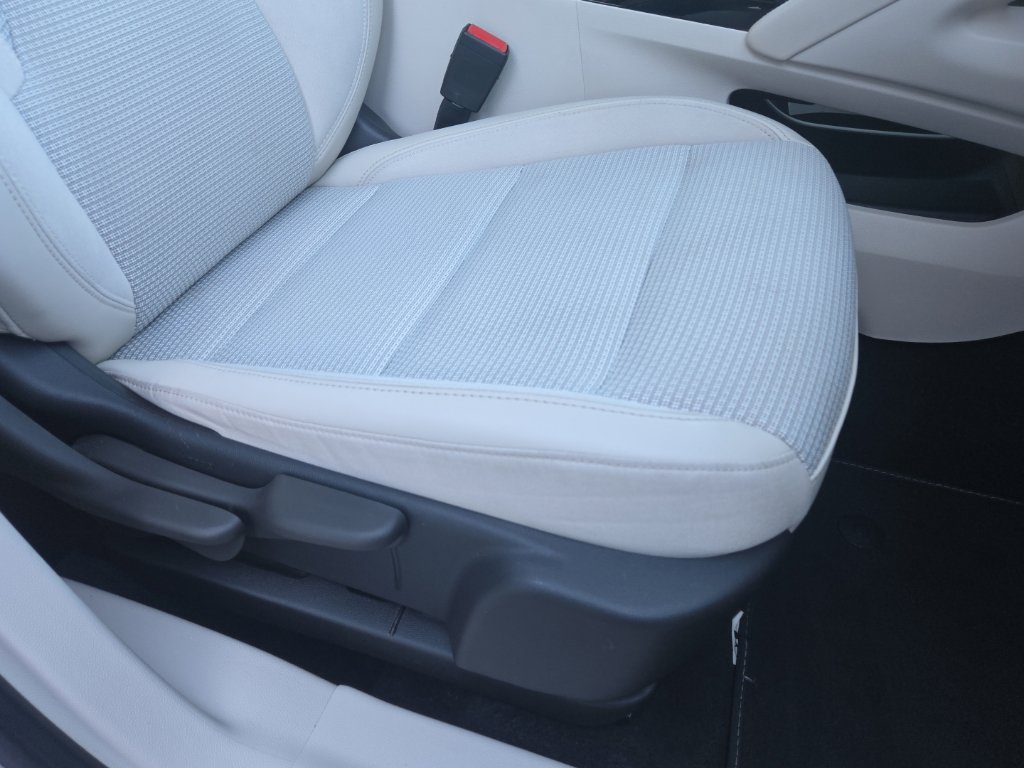 Used 2023 Buick Envision Preferred FWD image 18
