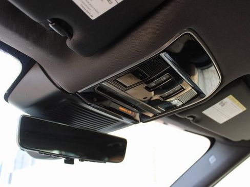 Used 2023 Land Rover Range Rover Sport SE Dynamic image 27