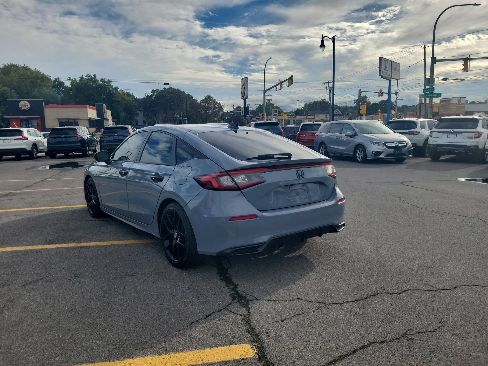 Used 2024 Honda Civic Sport image 3