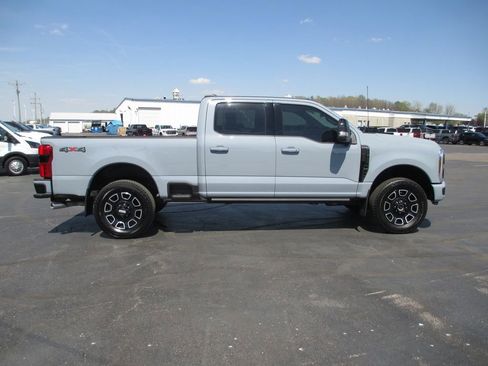 Used 2026 Ford F250 Platinum image 4