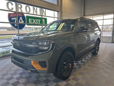 New 2025 Ford Expedition Tremor image 3