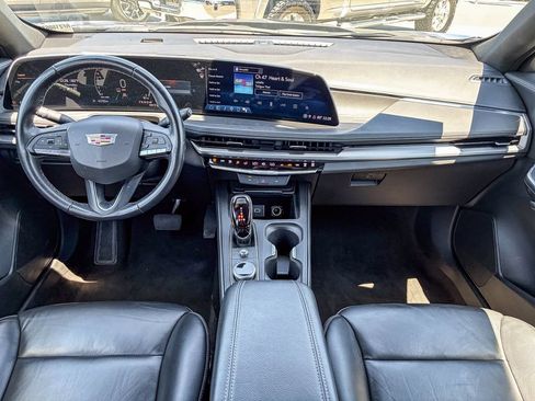 Certified 2024 Cadillac XT4 Premium Luxury AWD/4WD image 7