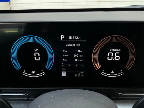 Used 2025 Hyundai Kona SEL image 39