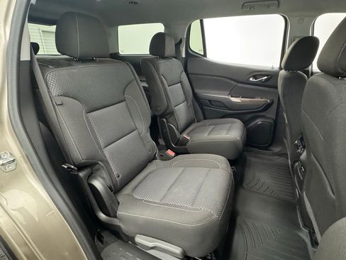 Used 2022 GMC Acadia SLE w/ Driver Convenience Package image 33