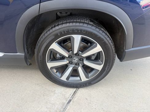 Certified 2025 Honda Pilot Touring image 40