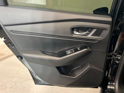Used 2025 Honda Accord Touring image 19