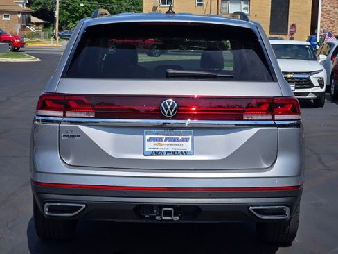Used 2024 Volkswagen Atlas SE FWD image 14