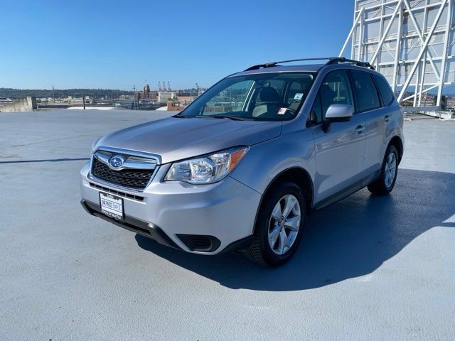 Used 2016 Subaru Forester 2.5i Premium w/ All-Weather Package AWD/4WD image 4